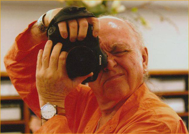 Adi Da at work on His Image-Art