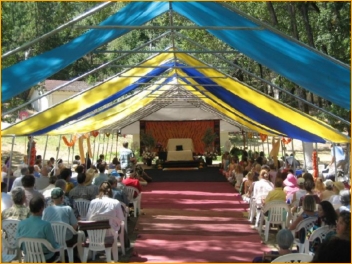 Devotees waiting to receive Adi Da's Darshan in All True Things Park, 2005