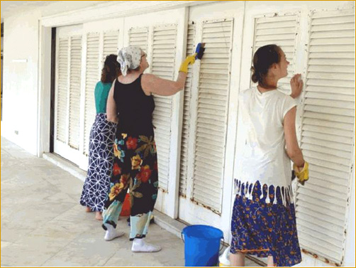 Re-painting at Is-Da Happen