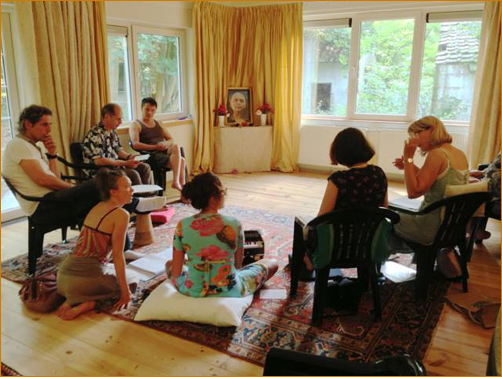 <span class=caption>devotees in consideration together  at the European Danda
