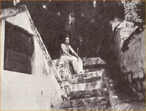 Adi Da in India in 197